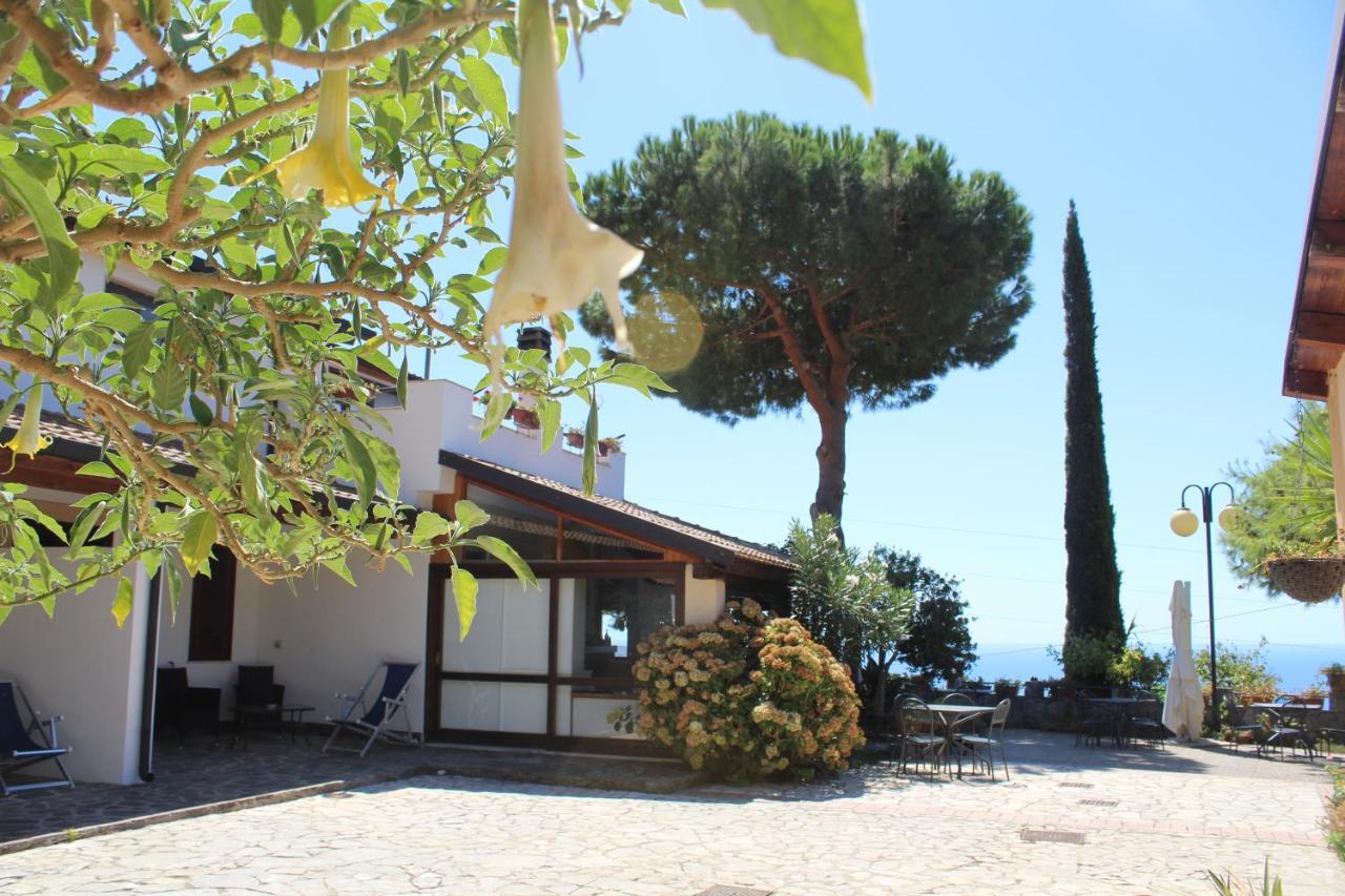 Villa Incanto B&B Caprioli Exterior foto